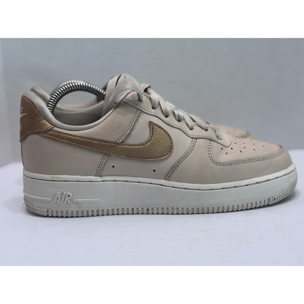 Nike Air Force 1 '07 LX DQ7569-102 Women 7.5 Tan Bronze Swoosh Leather Shoes
